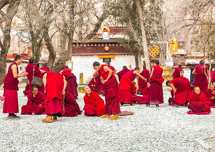 sera-monastery2
