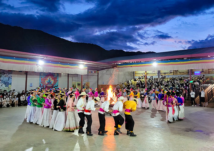 lijiang-lugu-lake6