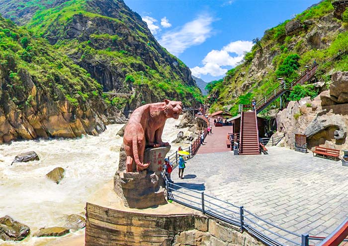 lijiang-tiger-leaping-gorge2