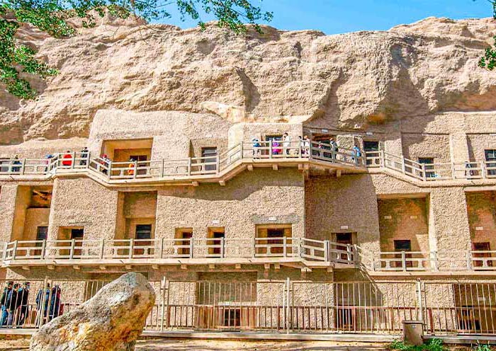 mogao-caves1